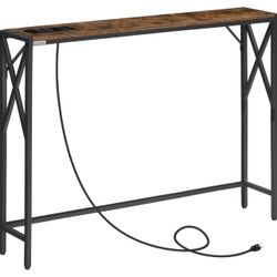 5.9" Narrow Sofa Table with Charging Station X(460)