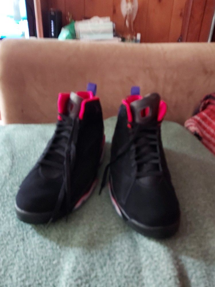 A pair of michael jordan shoes 13 