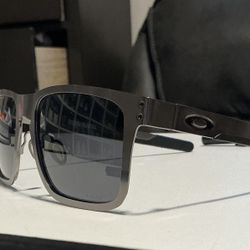 Oakley Metal / Aluminum Frame 
