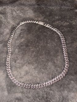Moissanite diamond chain