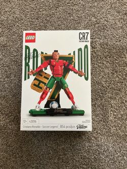 (UNUSED) LEGO CR7 Cristiano Ronaldo Soccer Legend