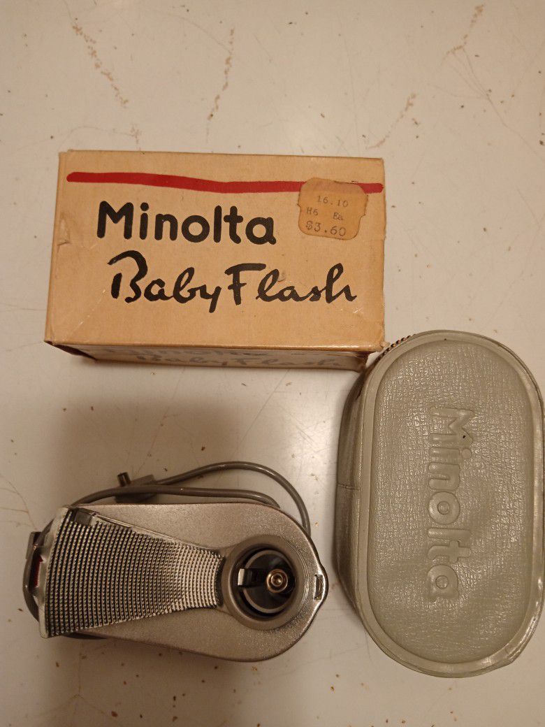 Vintage Minolta Baby Flash