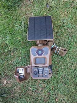 Trail cam solar powered