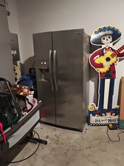 Frigidaire Stainless Steel Side-by-Side Refrigerator