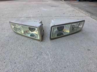 2004 OEM Lexus LX470 front turn signals and foglights