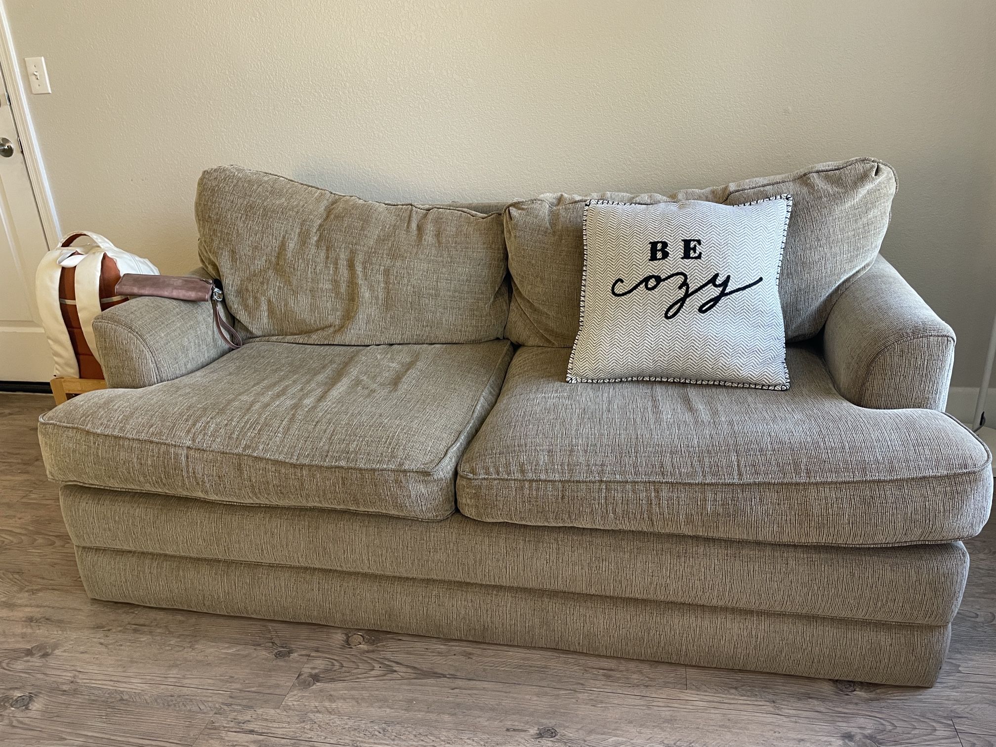 Full Size Sleeper Sofa Bed Excellent Condition Free Delivery