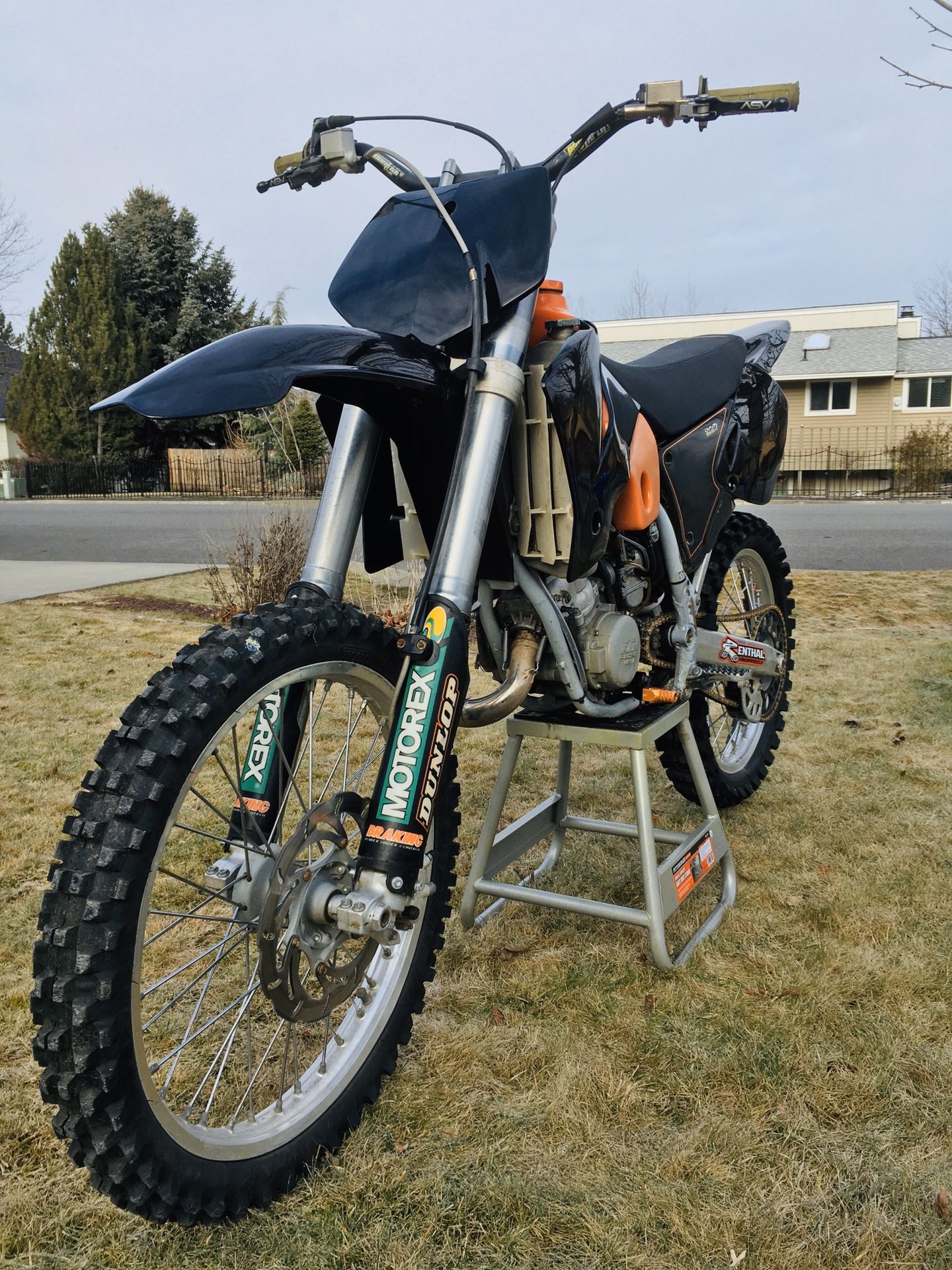 KTM 125-SX 2 Stroke Dirt Bike (02)