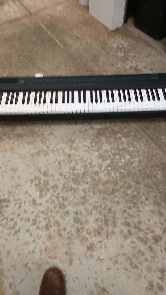 Yamaha Digital 88 Key Model No P105