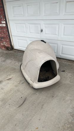 Dogloo dog house