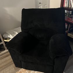 Black Velvet Recliner – Main Character Energy