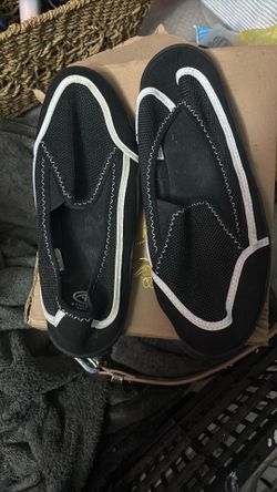 Athletic Women’s Shoes (Size 9)