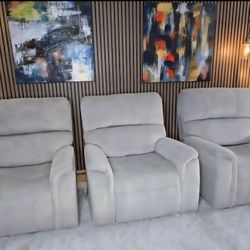 NEW - ( 3 ) True Innovations Hayden Manual Rocker Recliner