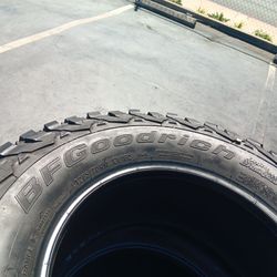 4 llantas Lt 285 70 R17 Bfgoodrich Mud Terrain Km3