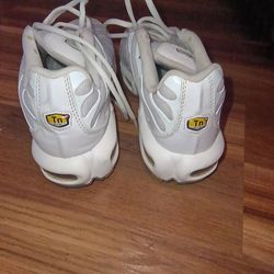 TNT Nikes sz 7.5 womens