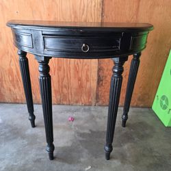 Half moon table Black