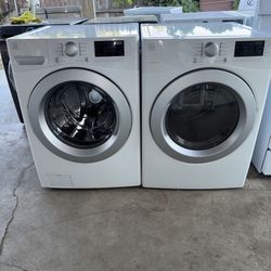 Kenmore Washer / Gas Dryer 