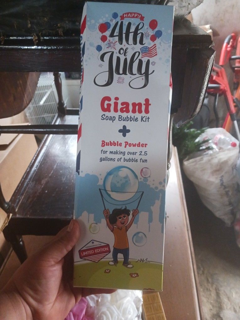 Giant Bubble Maker