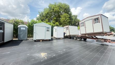 Shed  available casita de patios disponible