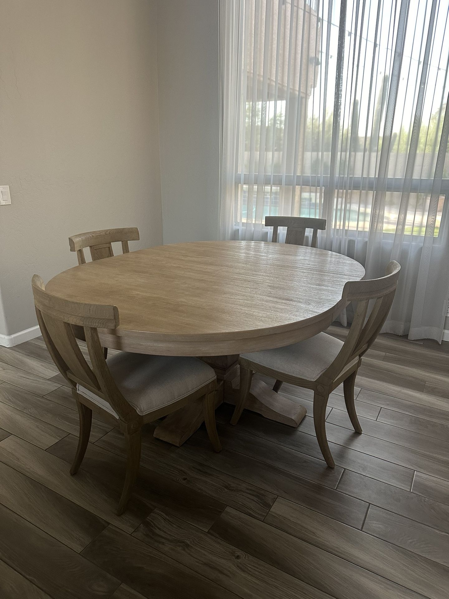 Round Wood Dining Table & Chairs