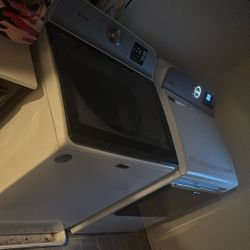 Maytag Washer And Gas Dryer Set