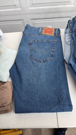 Levi jeans size 40x32
