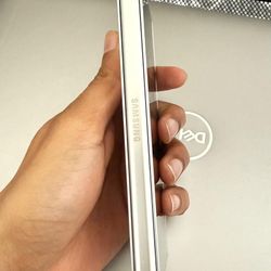 Samsung Galaxy Z fold 6. 512GB. White. 1 Year Old. Like New.