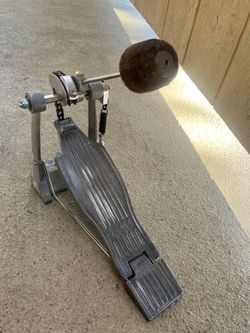 Tama professional foot pedal for drums, chain drive.  $25
