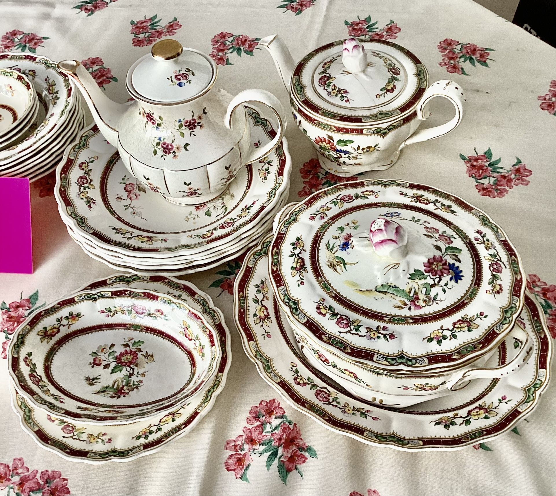 **** Marlborough Royal Petal Bone China - Pls Read Description ****
