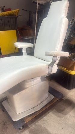 Dental chair or for facials, eye brow business