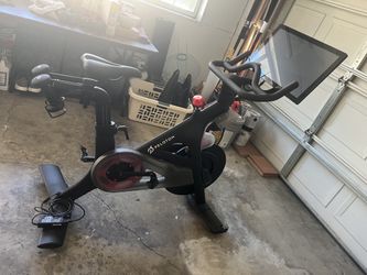 Peleton Bike