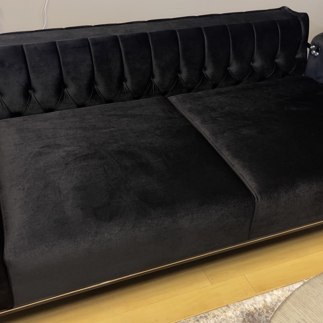 Sleeper Sofa - Luxury Tufted Chesterfield Couch
