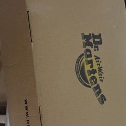 NEW Doc Martens Black Leather Combat Boots – Never Worn size 7 Men and 8 Women