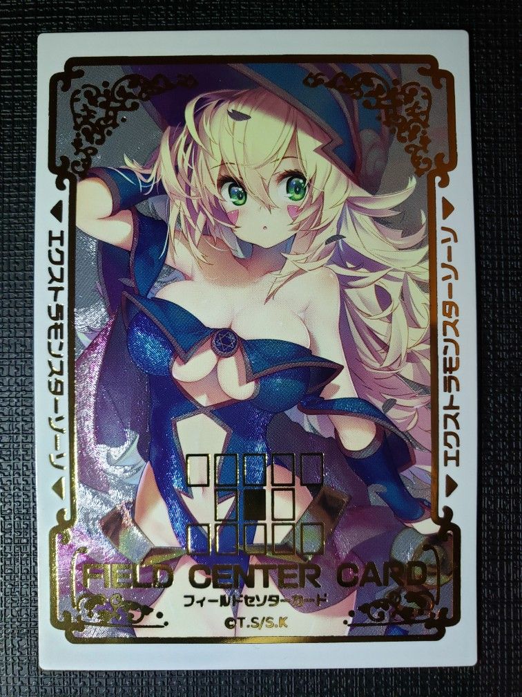 Dark Magician Girl Ultimate Rare Field Center Holo Foil Card