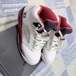 Jordan 5 fire red