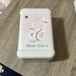 Beats Solo 4