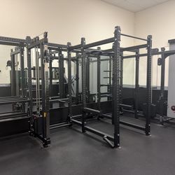 Gym Equipment American Barbell Rig 