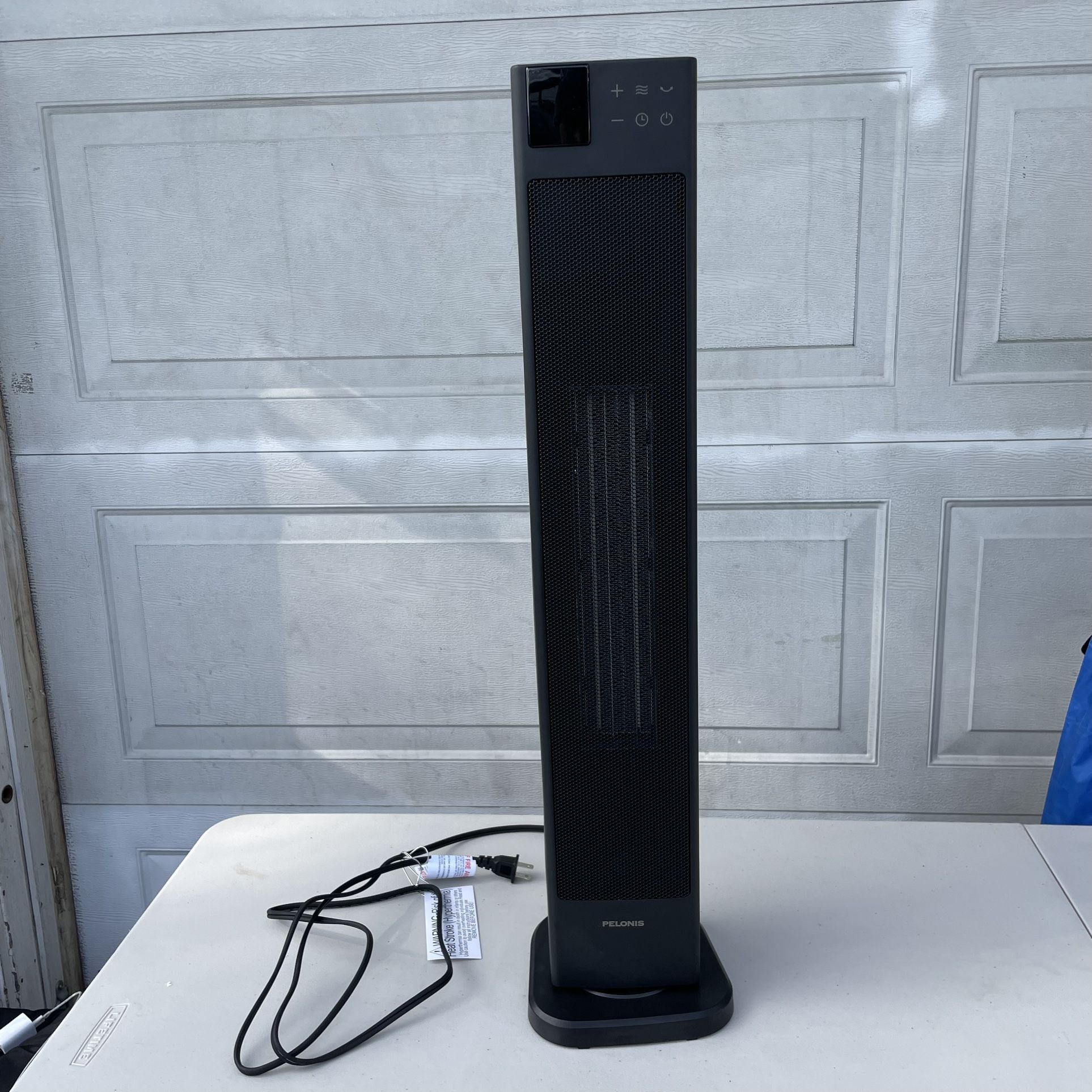 Pelonis 30 1500 Watt Digital Tower Ceramic Heater