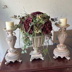 Decorations for table: Cream Color with dried flower