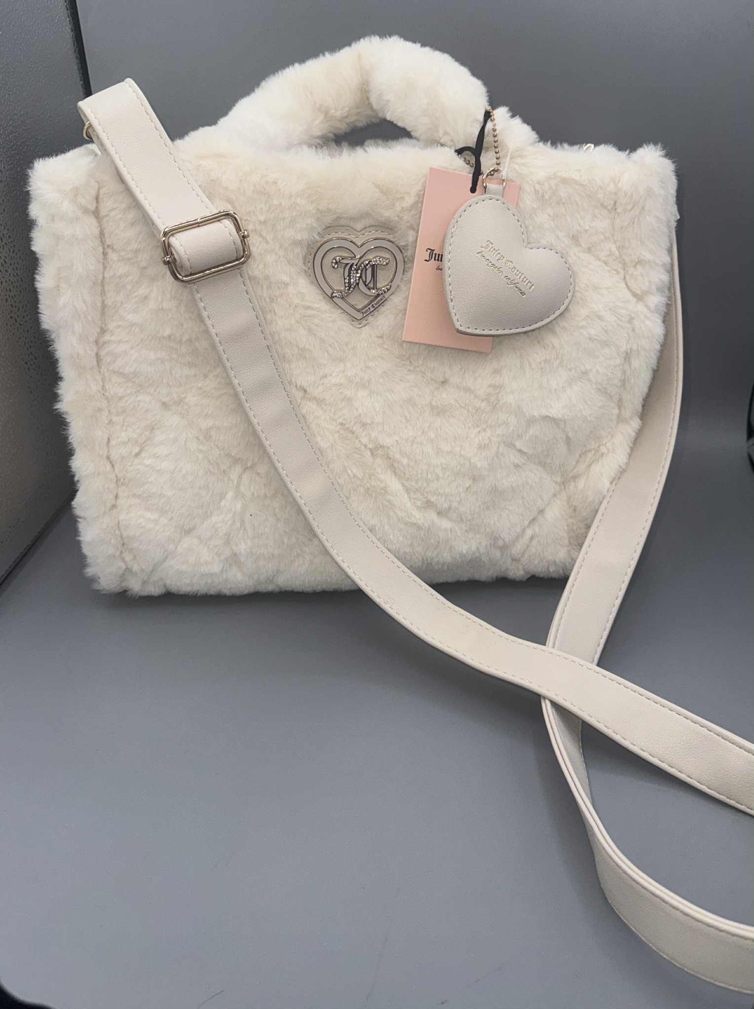 JC NWT Let’s get cozy tote~Juicy Couture~Angel Faux Fur Tote