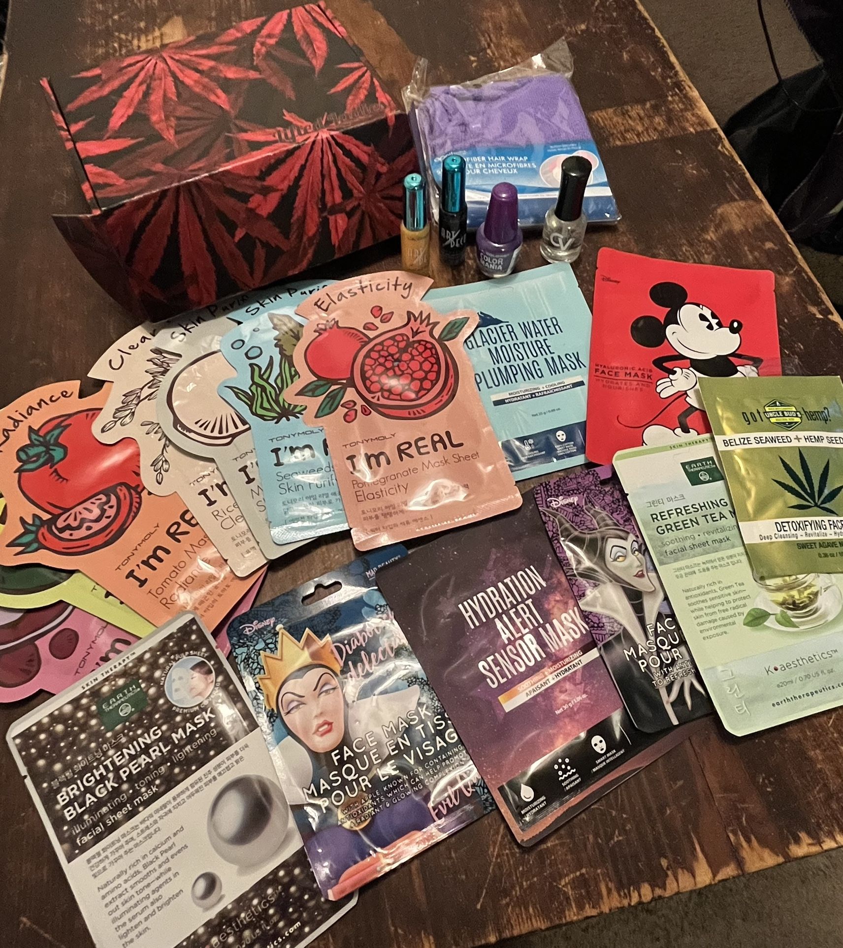 Face masks With Free Small Box, Nail Polish And Micro Fiber Hair Wrap