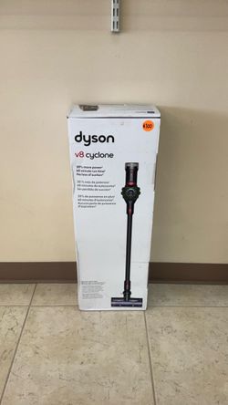 DYSON V8 CYCLONE VACUUM.