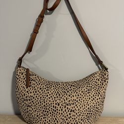 Universal Thread Crossbody (like new) $15 Dlls