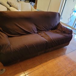 Free Couch First Come First Serve 