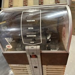 1952 AMI D80 Jukebox