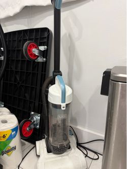 Black and decker vacuum