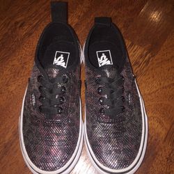 New Size 12.5 Kids Van