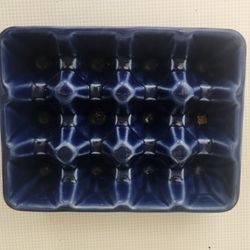 Porcelain Eggs Holder