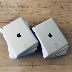 28 Apple iPads 2nd 16GB AS IS CRACKED 