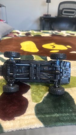 NewRay 1:32 scale diecast model of a Toyota Tundra Pro