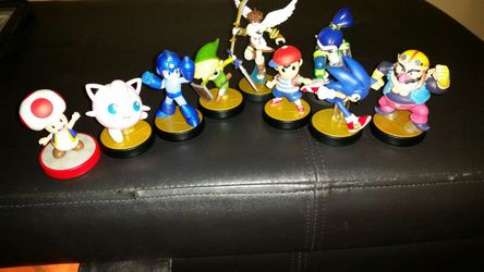 Nintendo Amiibos - lot of 9 figures